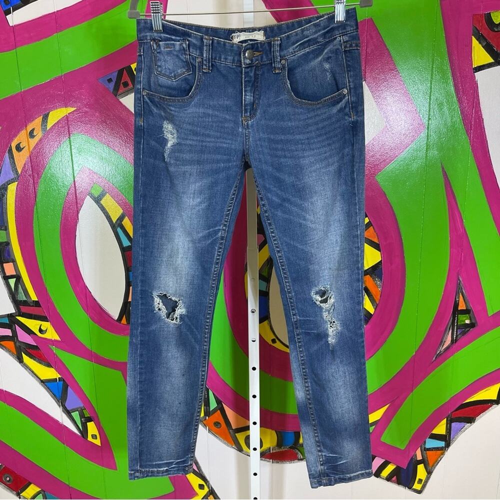 Free People, Distressed Straight Leg Jeans. Size 27. Excellent condition!